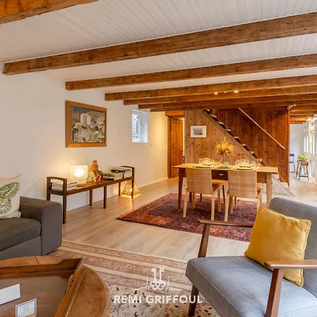 Fenetres Sur Cour 3 - Duplex In The Heart Of The Center Apartment