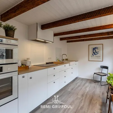 Fenetres Sur Cour 3 Duplex In The Heart Of The Center 4 Guests